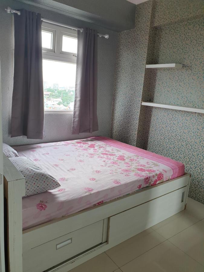 Properti9 At Apartemen Green Pramuka Giacarta Esterno foto