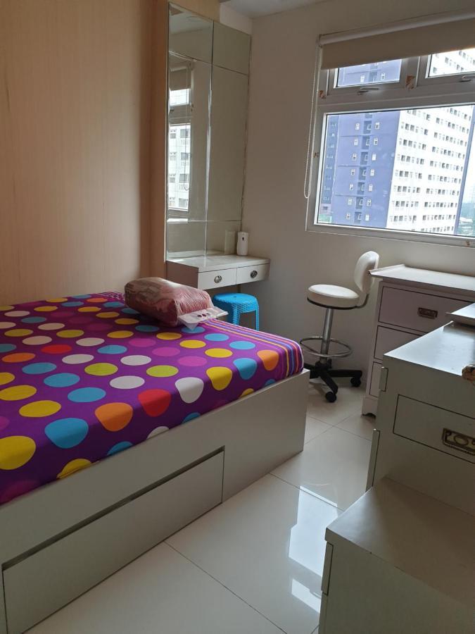 Properti9 At Apartemen Green Pramuka Giacarta Esterno foto