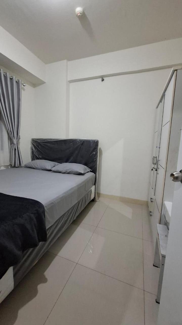 Properti9 At Apartemen Green Pramuka Giacarta Esterno foto